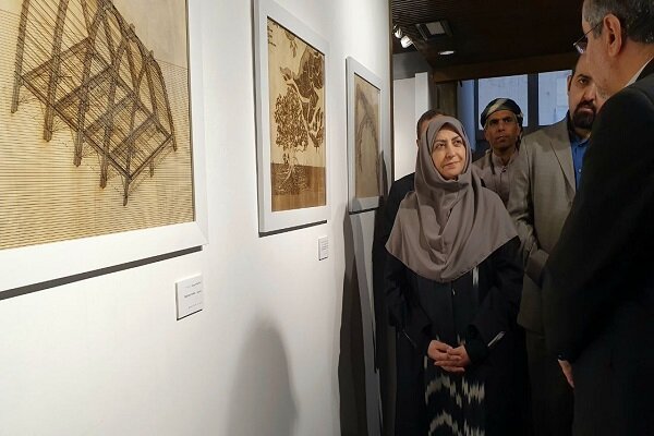 بازدید رئیس سازمان حفاظت محیط زیست از نمایشگاه «سرز و رزوما» - خبرگزاری مهر | اخبار ایران و جهان