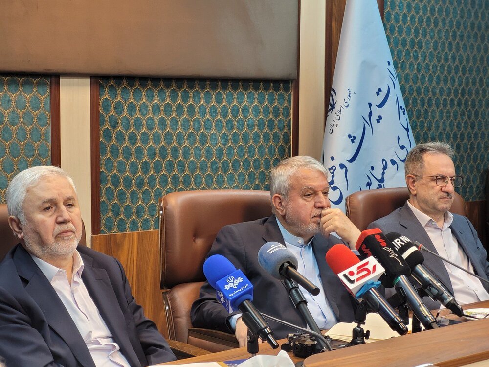 مواضع وزارت خارجه و اطلاعات درباره محدودیت امنیتی سفر باستان‌شناسان خارجی به ایران