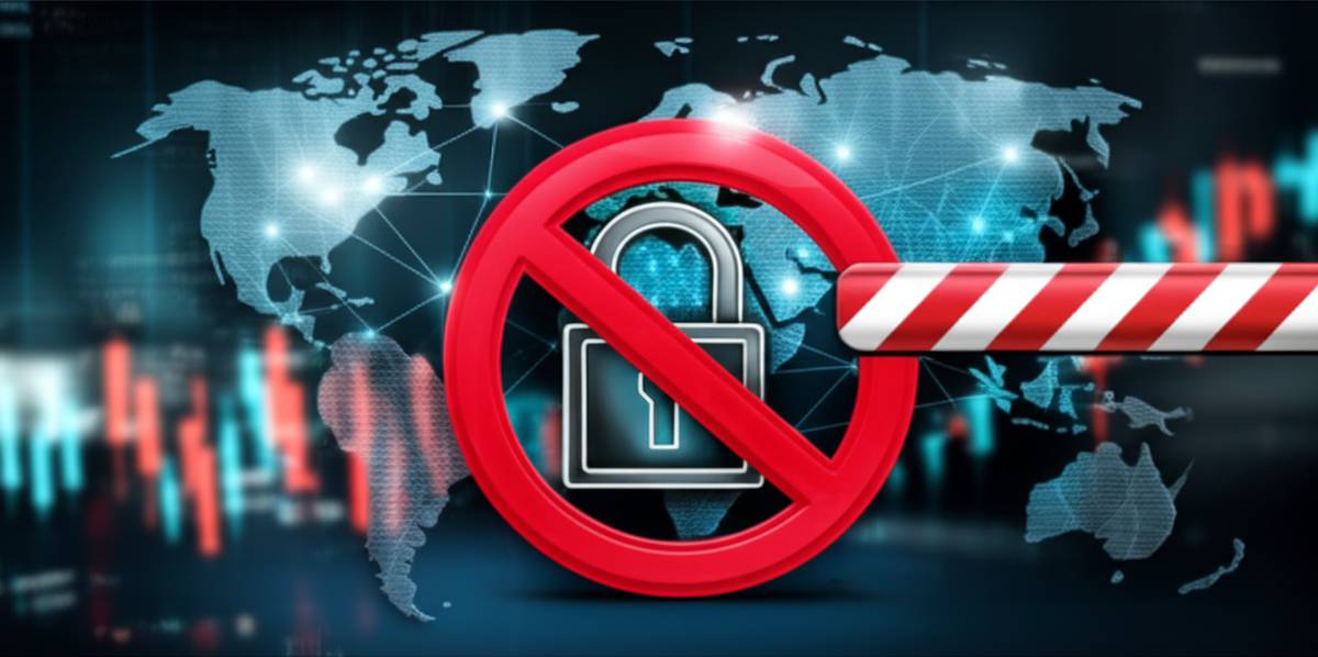 صرافی HitBTC تحریم شد؟ وضعیت حساب کاربران ایرانی