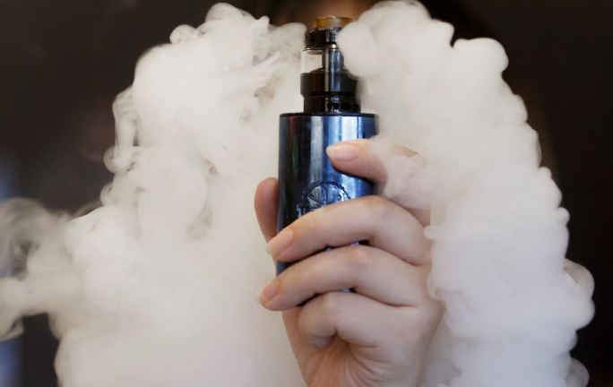 ویپ چیست و چرا به گزینه ای محبوب برای ترک سیگار تبدیل شده است؟