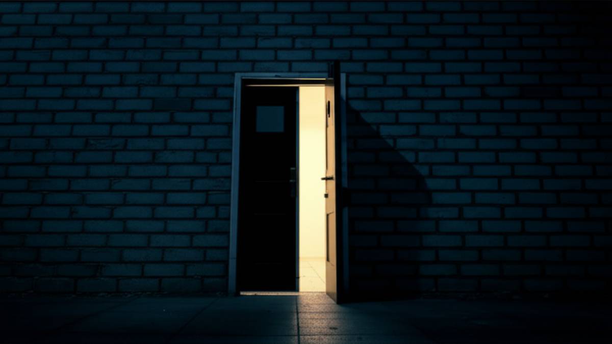 جرم حضور در خانه فساد چیست؟ | مجازات و قوانین مربوطه